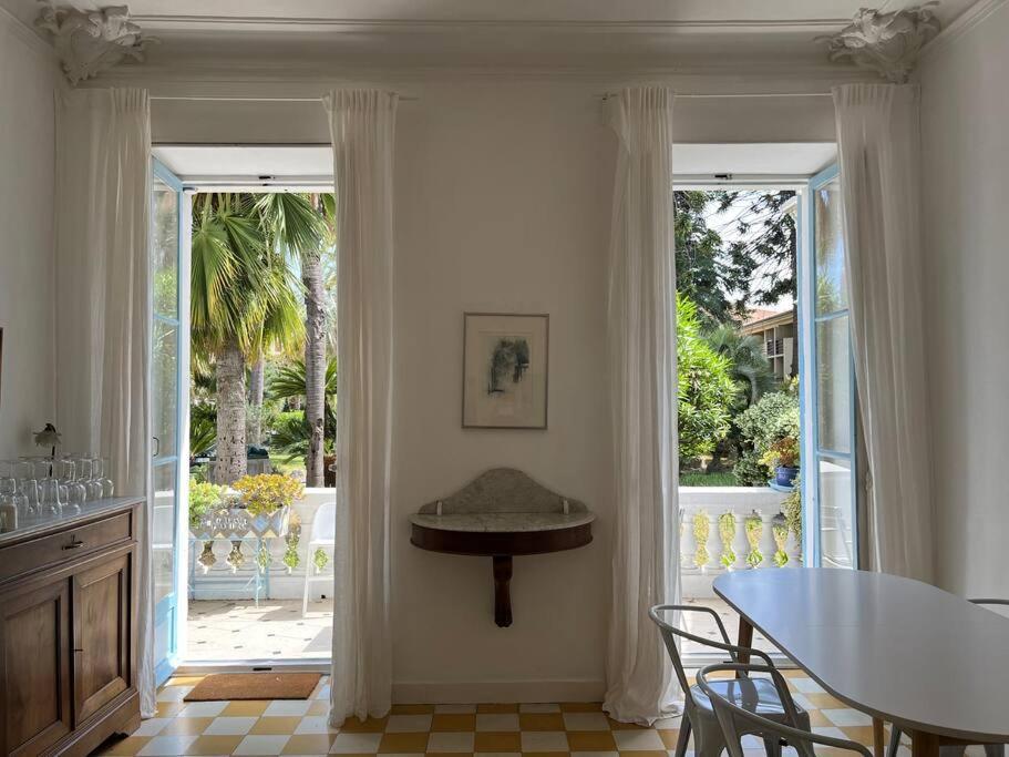 Beautiful Garden Apartment Steps From The Beach Ментона Екстериор снимка