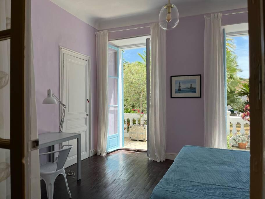 Beautiful Garden Apartment Steps From The Beach Ментона Екстериор снимка