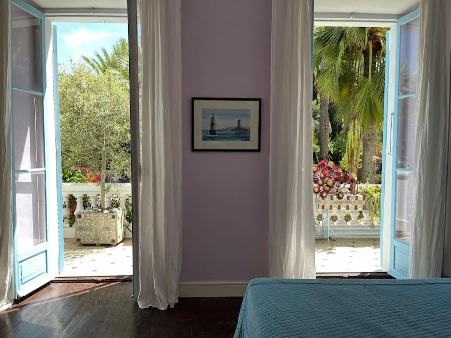 Beautiful Garden Apartment Steps From The Beach Ментона Екстериор снимка